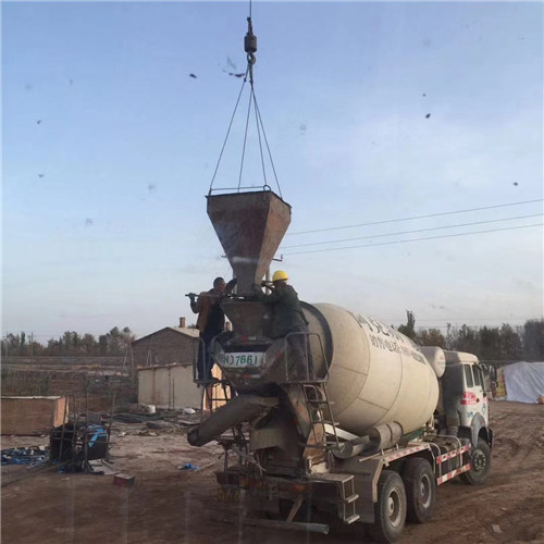 龙泉驿区“精准瞄准”—— 吊车的 “定位导航” 技术